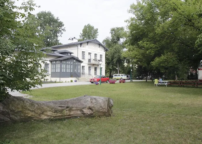 Lawendowy Dworek Inn 3*