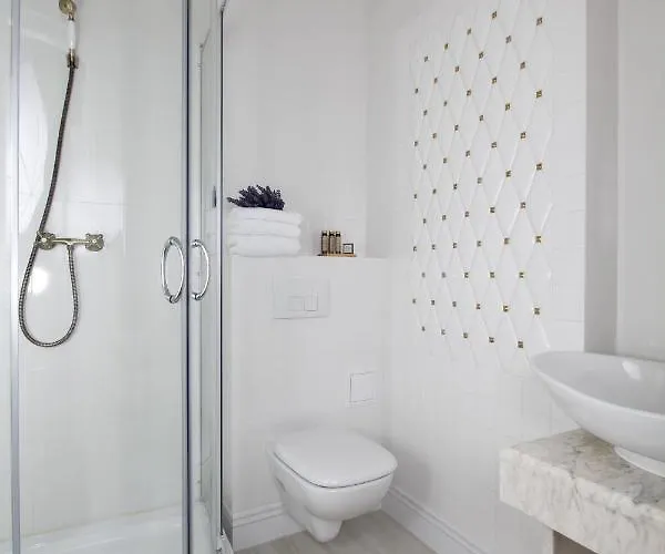 Lawendowy Dworek Inn